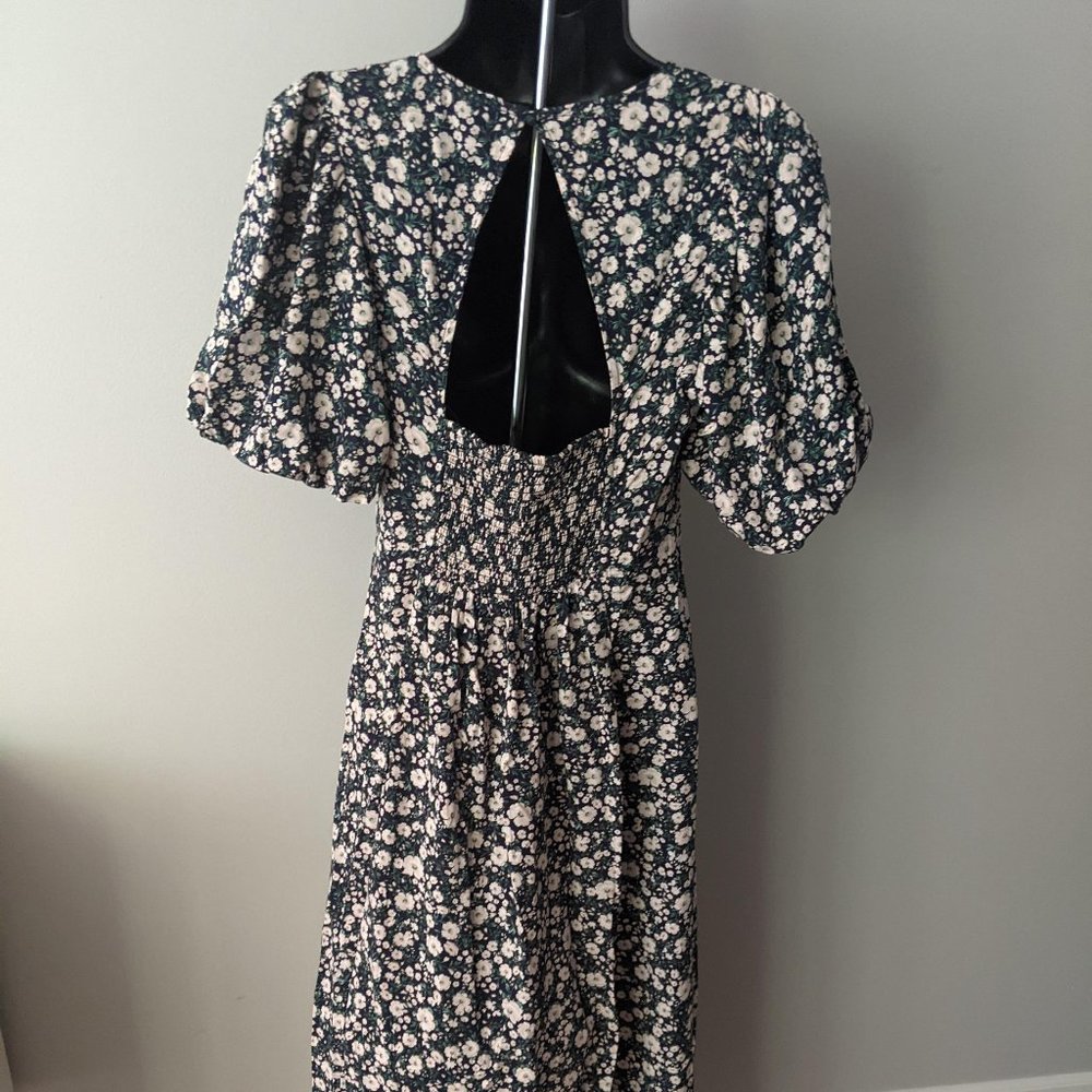 Old Navy Women's Dress with a Front short slit, Floral Print, Size-S